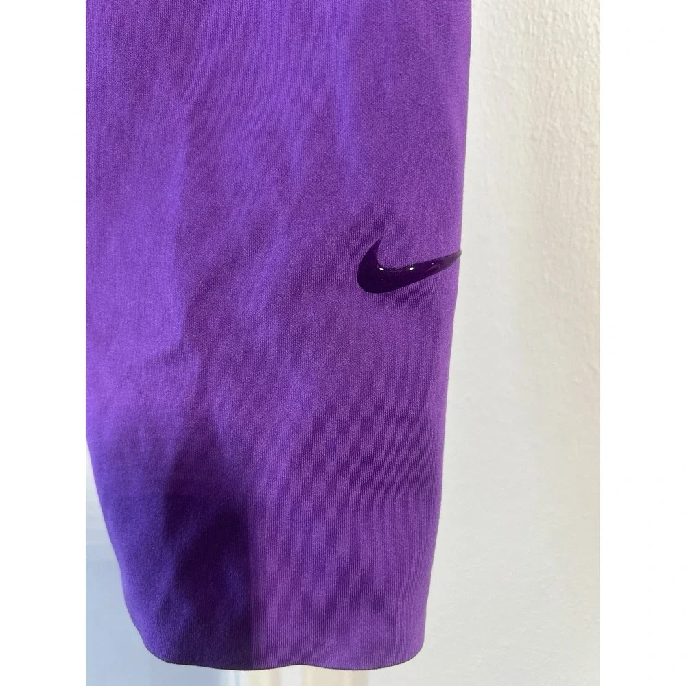 Nike One Luxe Leggings Womens Medium Purple Wild Berry BQ9994-528 Dri-FIT 7/8